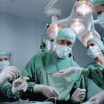 Perawat di Rumah Operasi